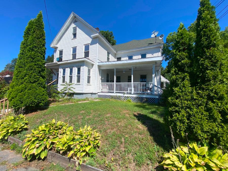 10 E. Prospect St, Erving