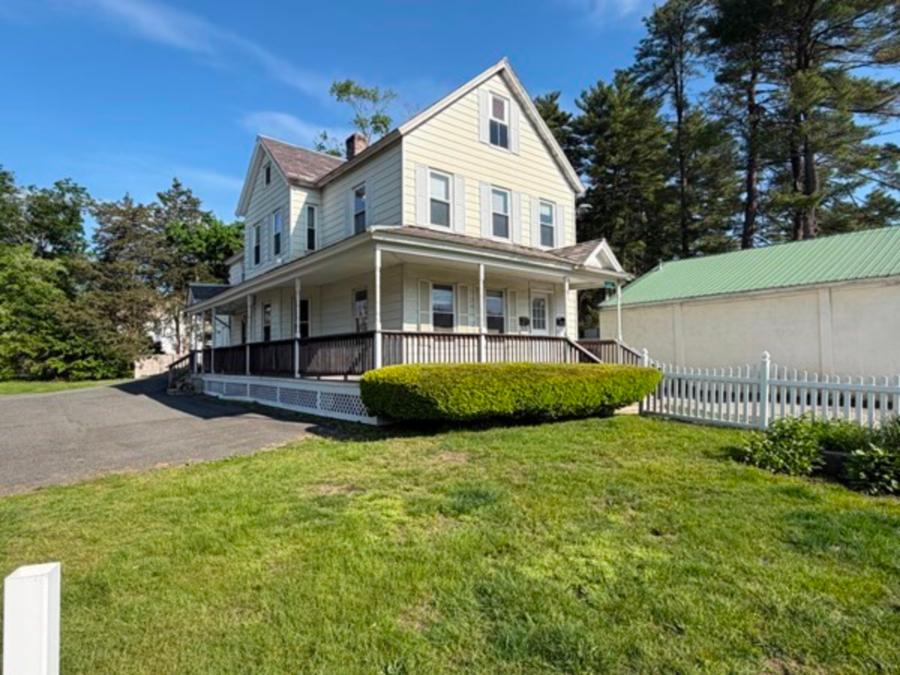 346 Federal St, Greenfield