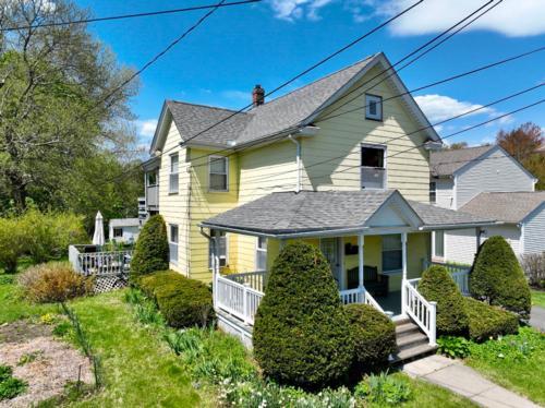 264 Davis St, Greenfield - $312,000